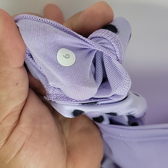 Lululemon run for you money tank size 6 - Picture 12 of 12